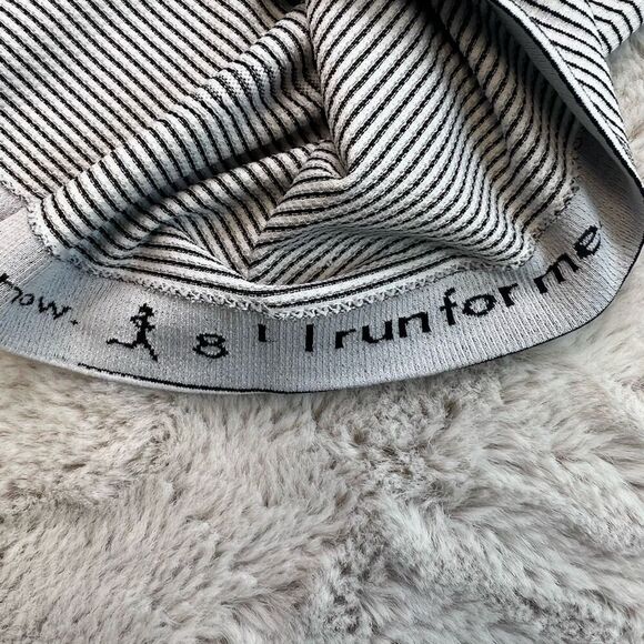 Lululemon Striped Swiftly Tech White Top TShirt Size 8 Running Sports Stretch - Picture 5 of 9
